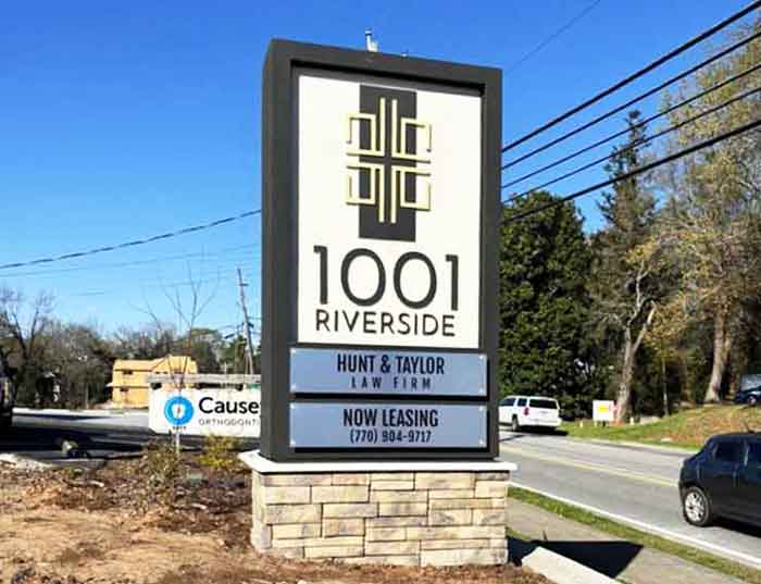 Multi-Tenant Business Park Monument - 1001 Riverside