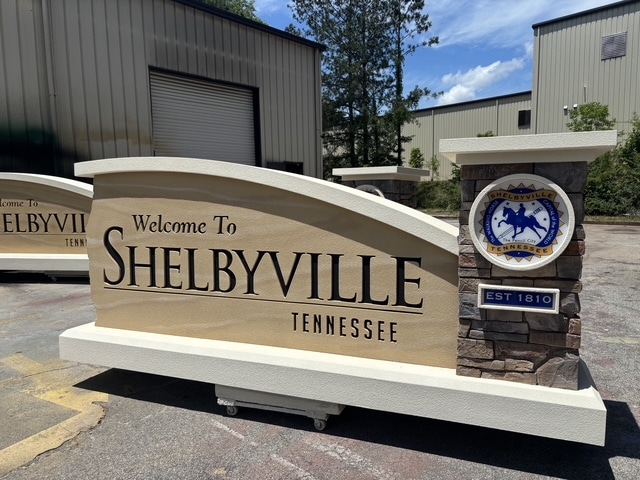 Municipal Entryway Signs - Shelbyville, TN