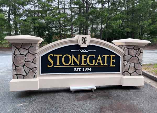 Stonegate Sign Monument DE